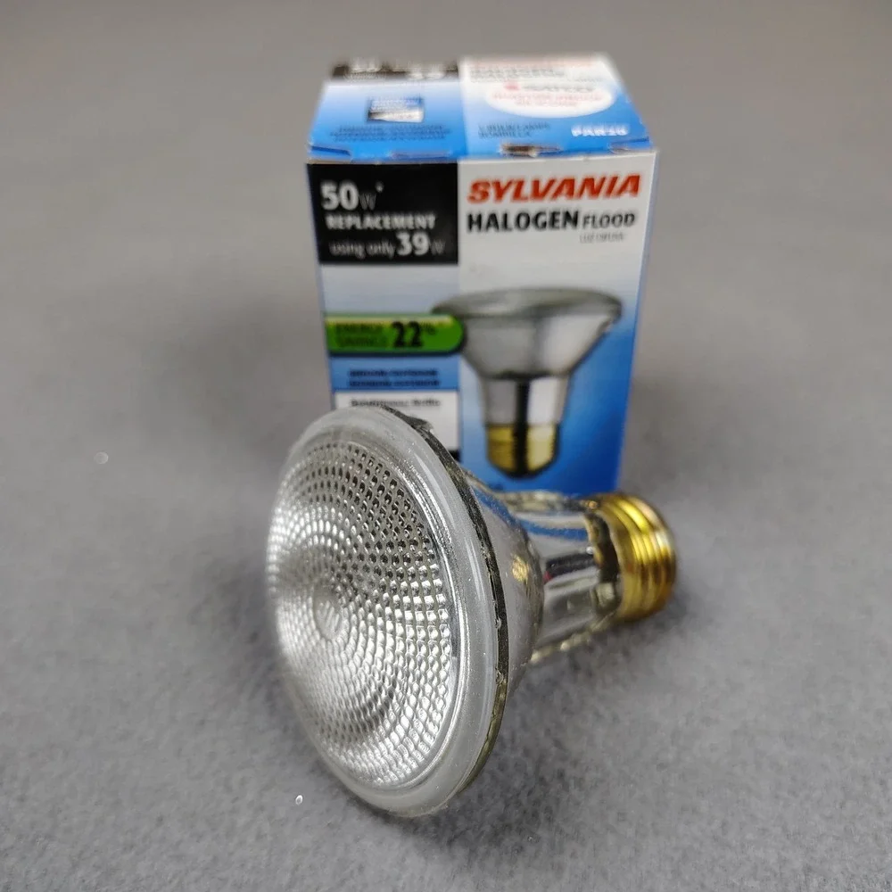 Sylvania 50 Watt Par 20 Flood Light Bulb 30⁰ Angle 475 Lumens Warm Lot Of 2 New